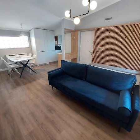 Lovely Apartment Ioana Tirgu Neamt Εξωτερικό φωτογραφία