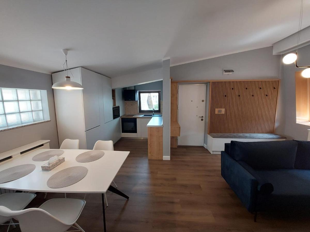 Lovely Apartment Ioana Tirgu Neamt Εξωτερικό φωτογραφία