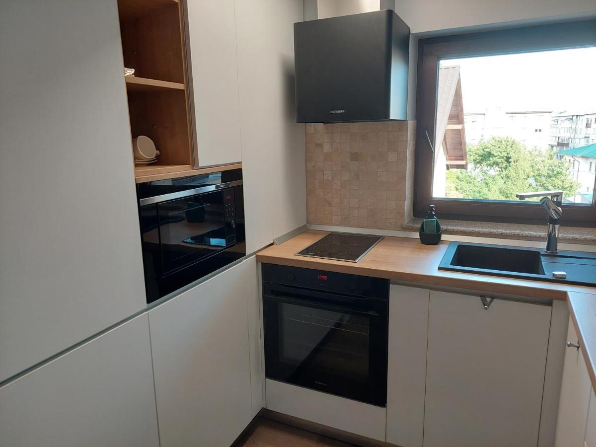 Lovely Apartment Ioana Tirgu Neamt Εξωτερικό φωτογραφία
