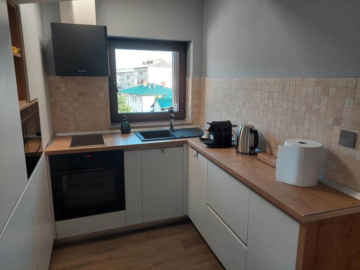 Lovely Apartment Ioana Tirgu Neamt Εξωτερικό φωτογραφία